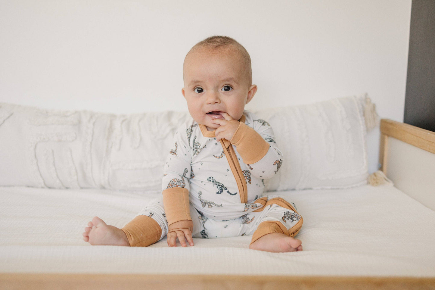 Mummy-Saurus Rex Bamboo Sleeper Emerson+Ivory