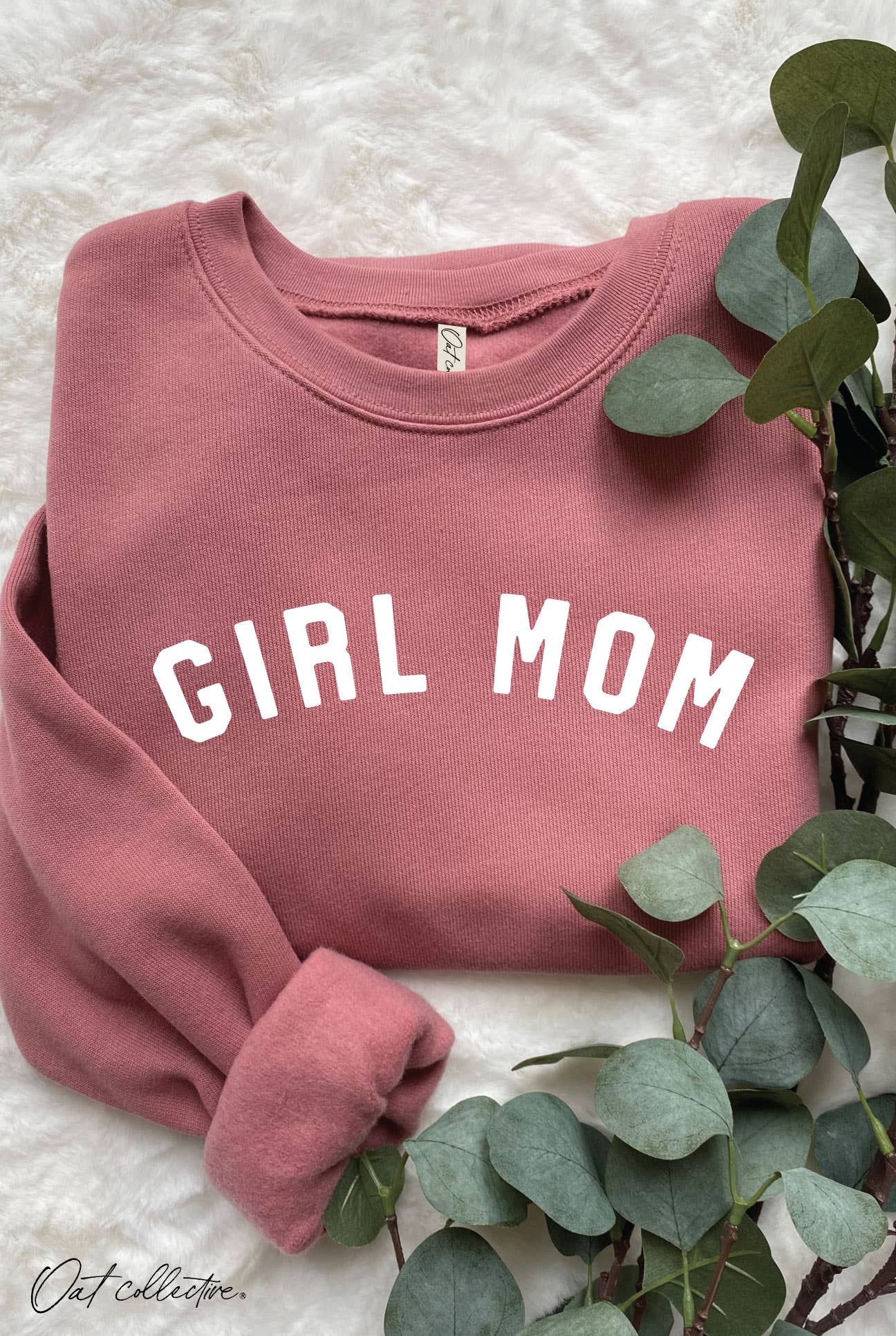 GIRL MOM    Graphic Sweatshirt OAT COLLECTIVE