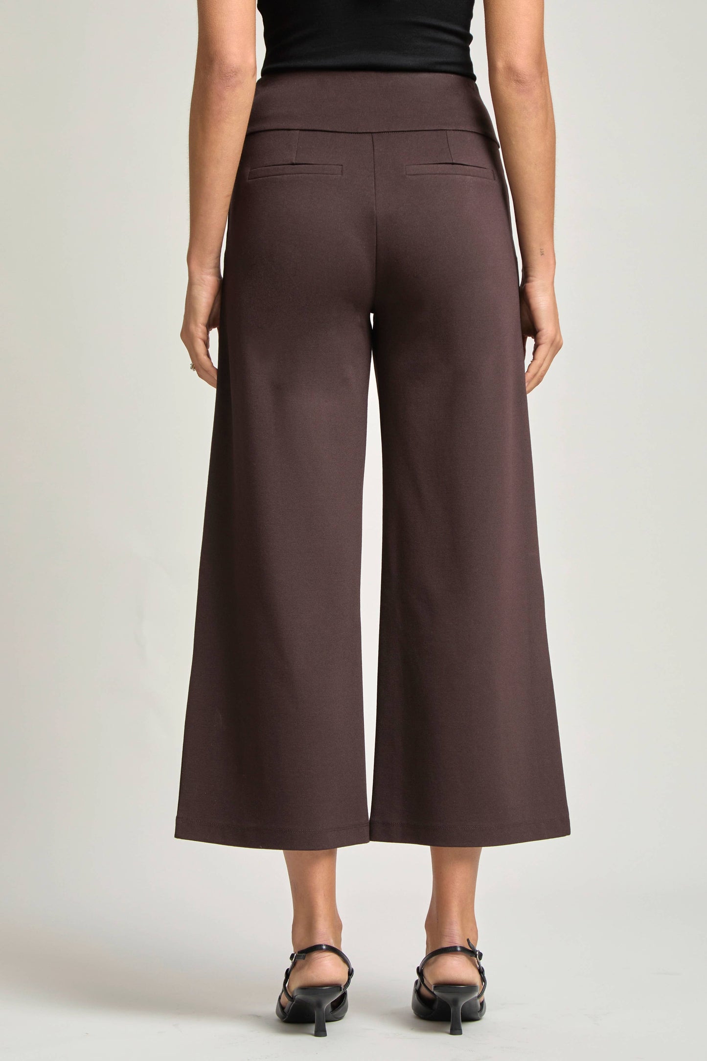 Magic Wide Cropped Pants Dear Scarlett
