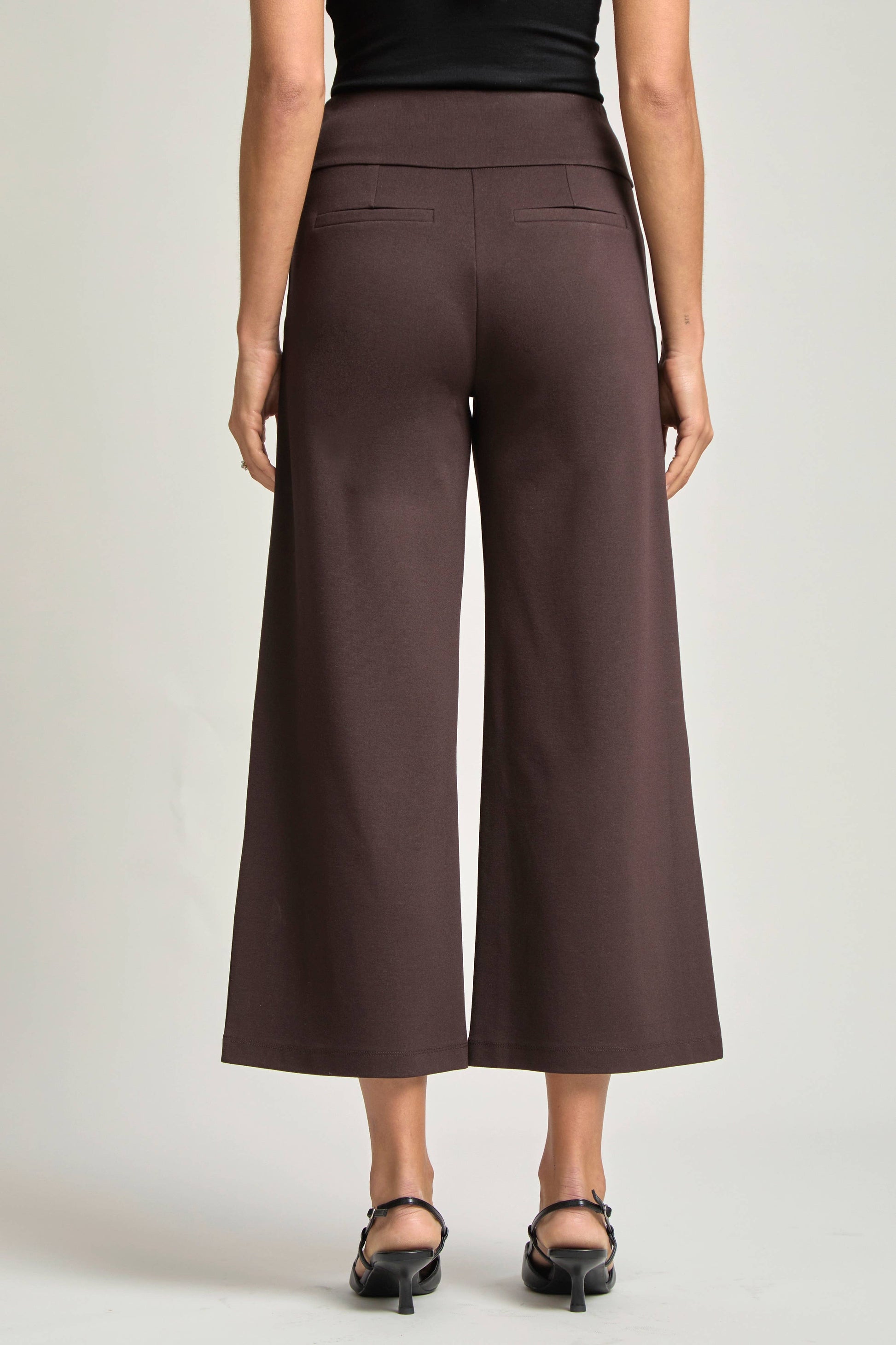 Magic Wide Cropped Pants Dear Scarlett