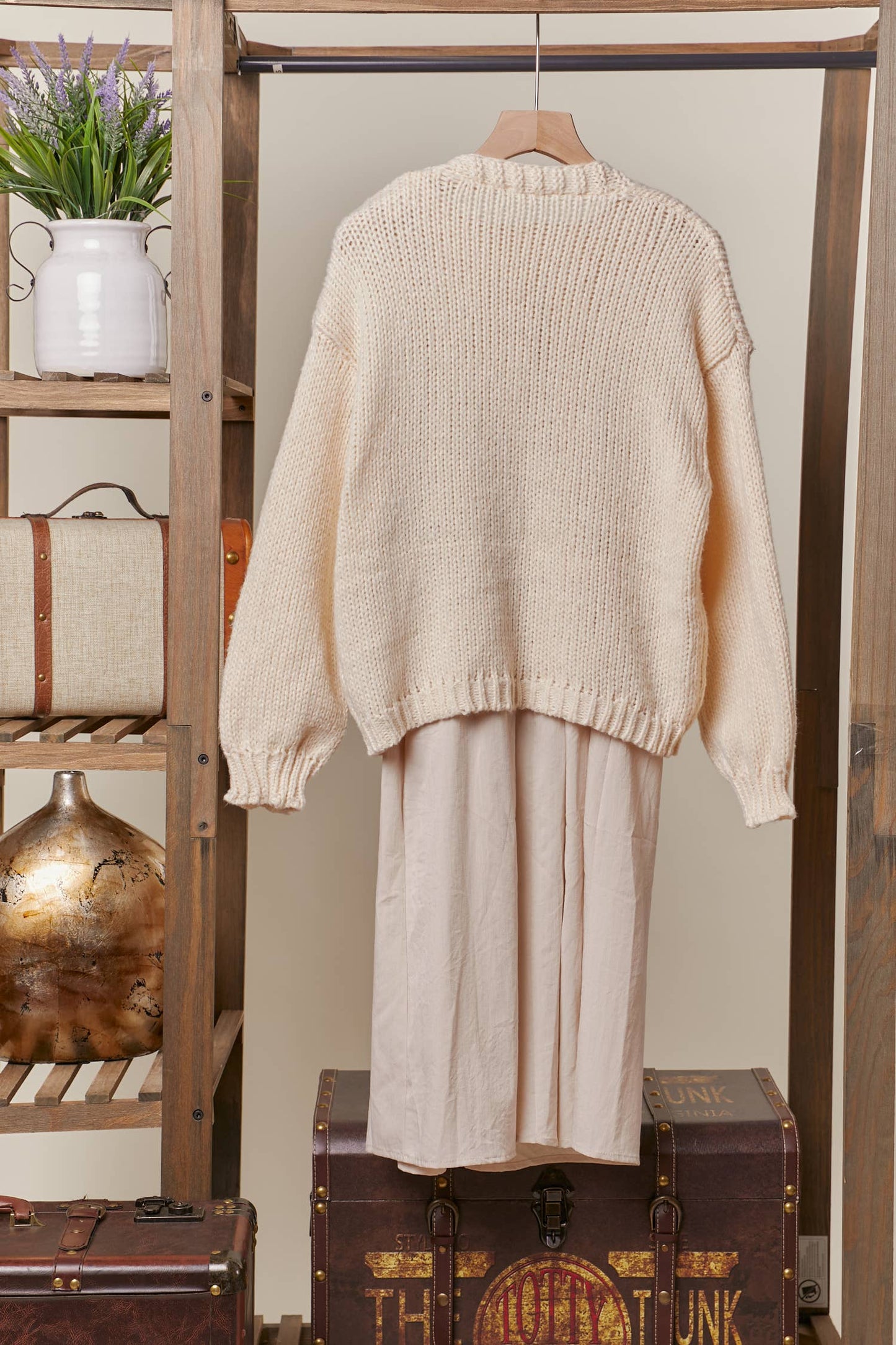 Flower Embroidered Knit Cardigan Mello.