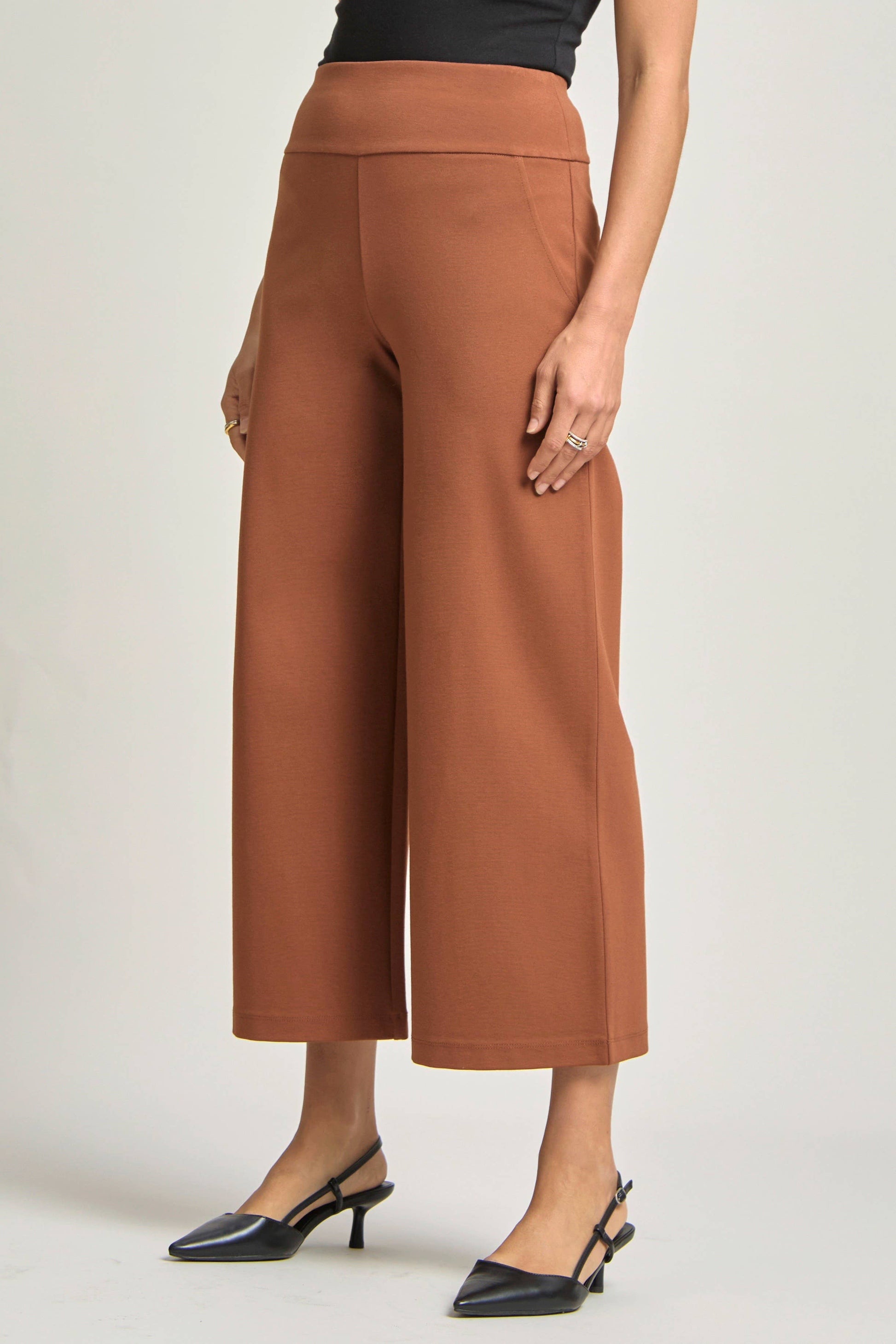 Magic Wide Cropped Pants Dear Scarlett