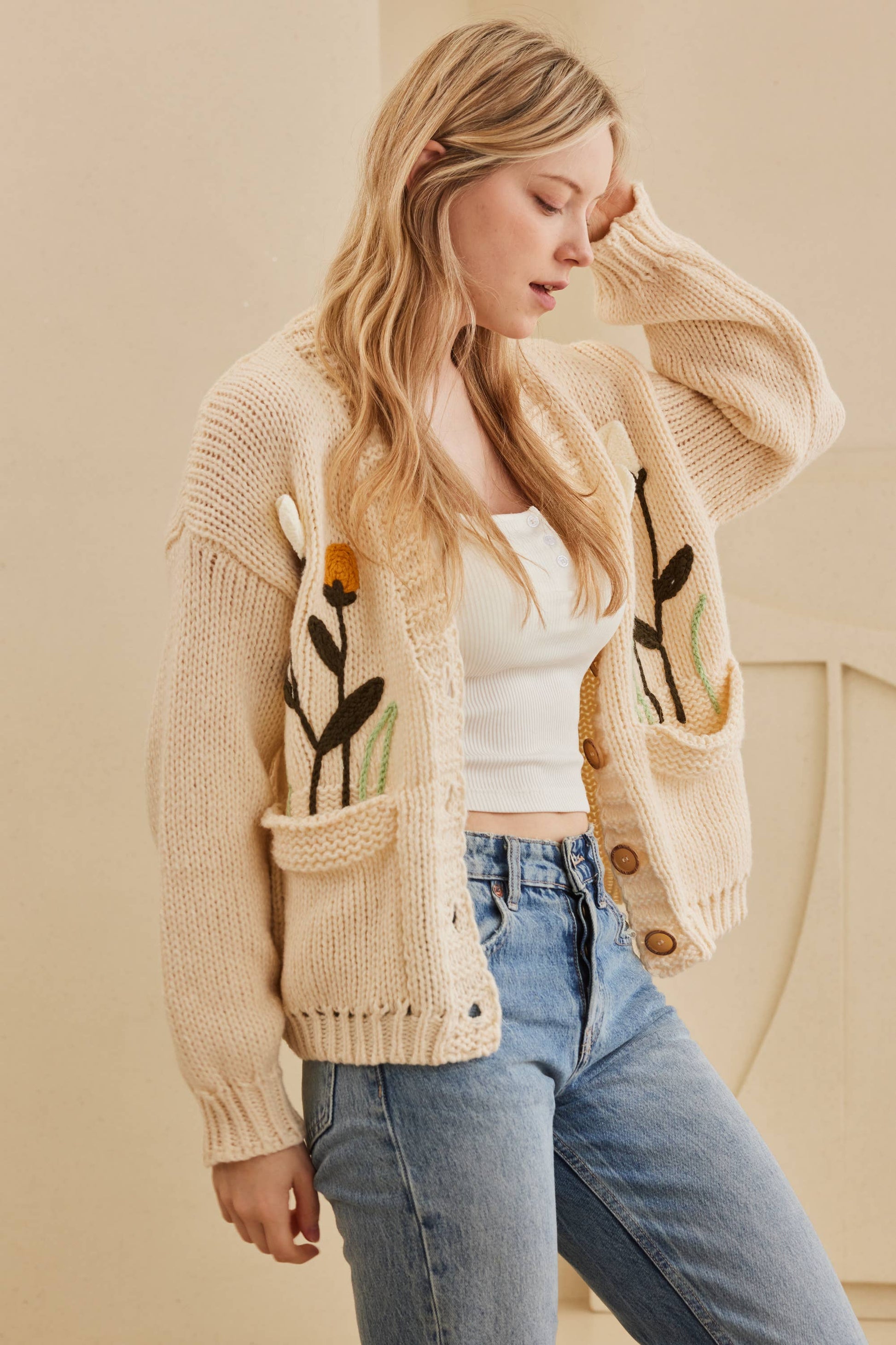 Flower Embroidered Knit Cardigan Mello.