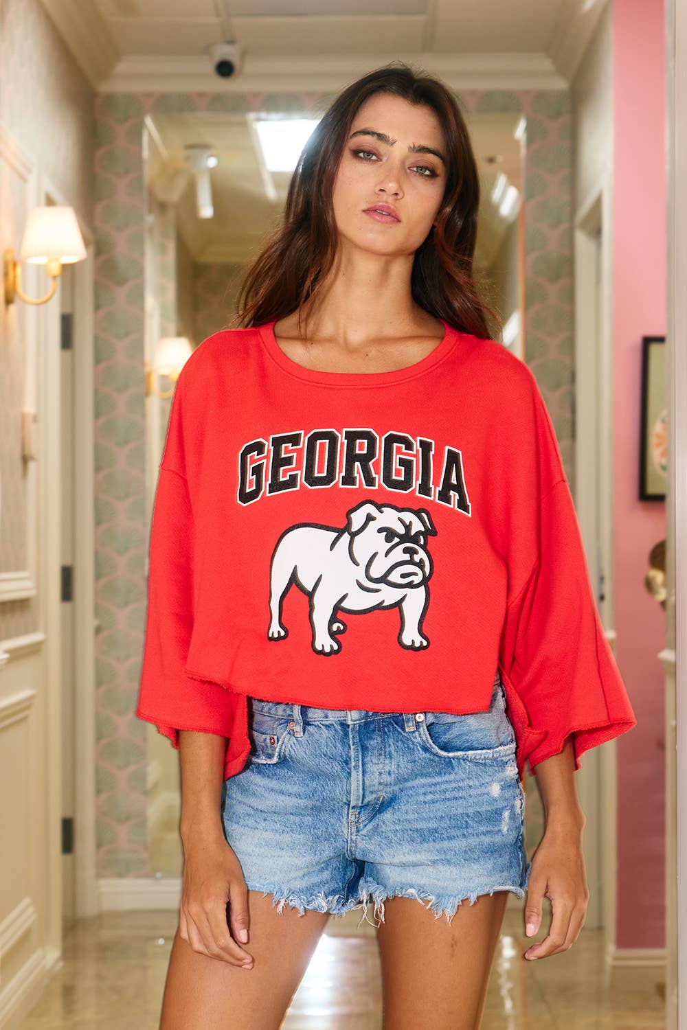 T1492BA-GA 'GEORGIA Bulldog' Cropped Graphic Sweatshirt BUCKETLIST