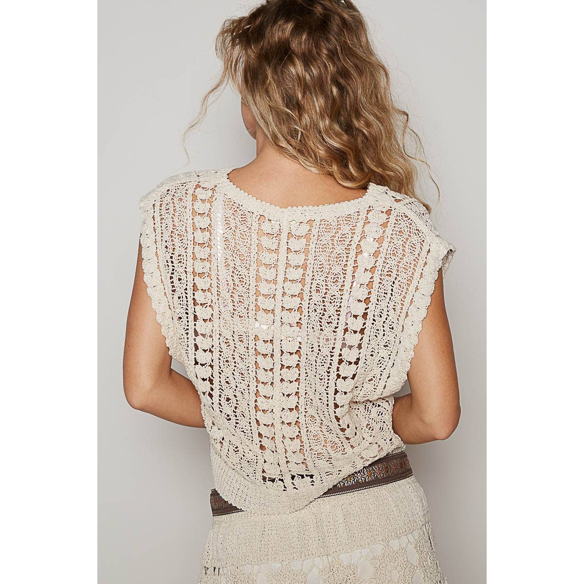 V-neck sleeveless solid crochet top