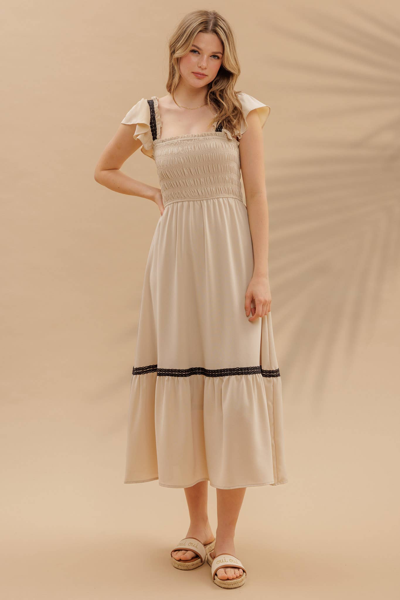 FINAL SALE- CONTRAST DETAIL SMOCKED RUFFLE MIDI DRESS