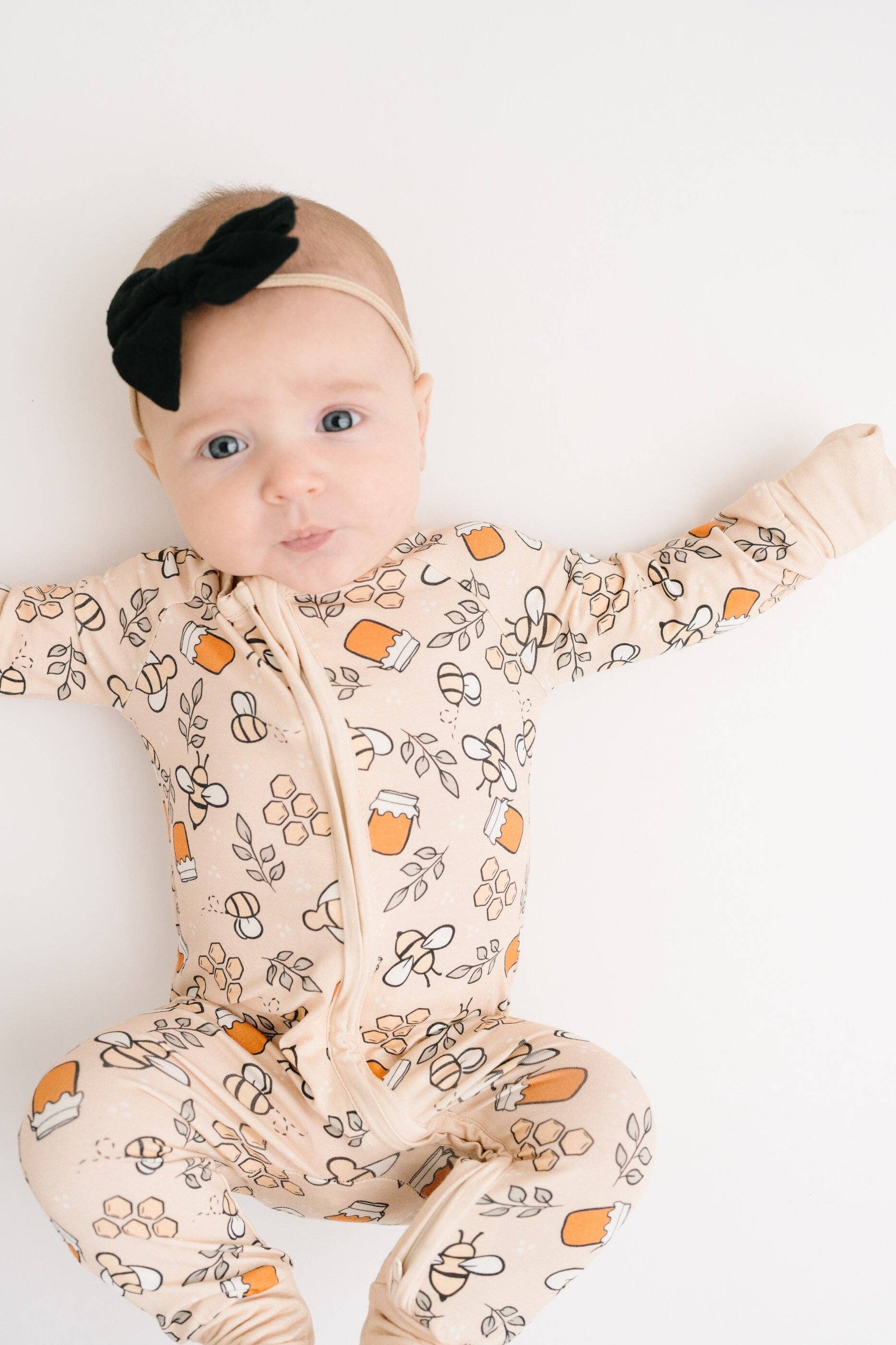 Honey Bees Bamboo Sleeper Emerson+Ivory