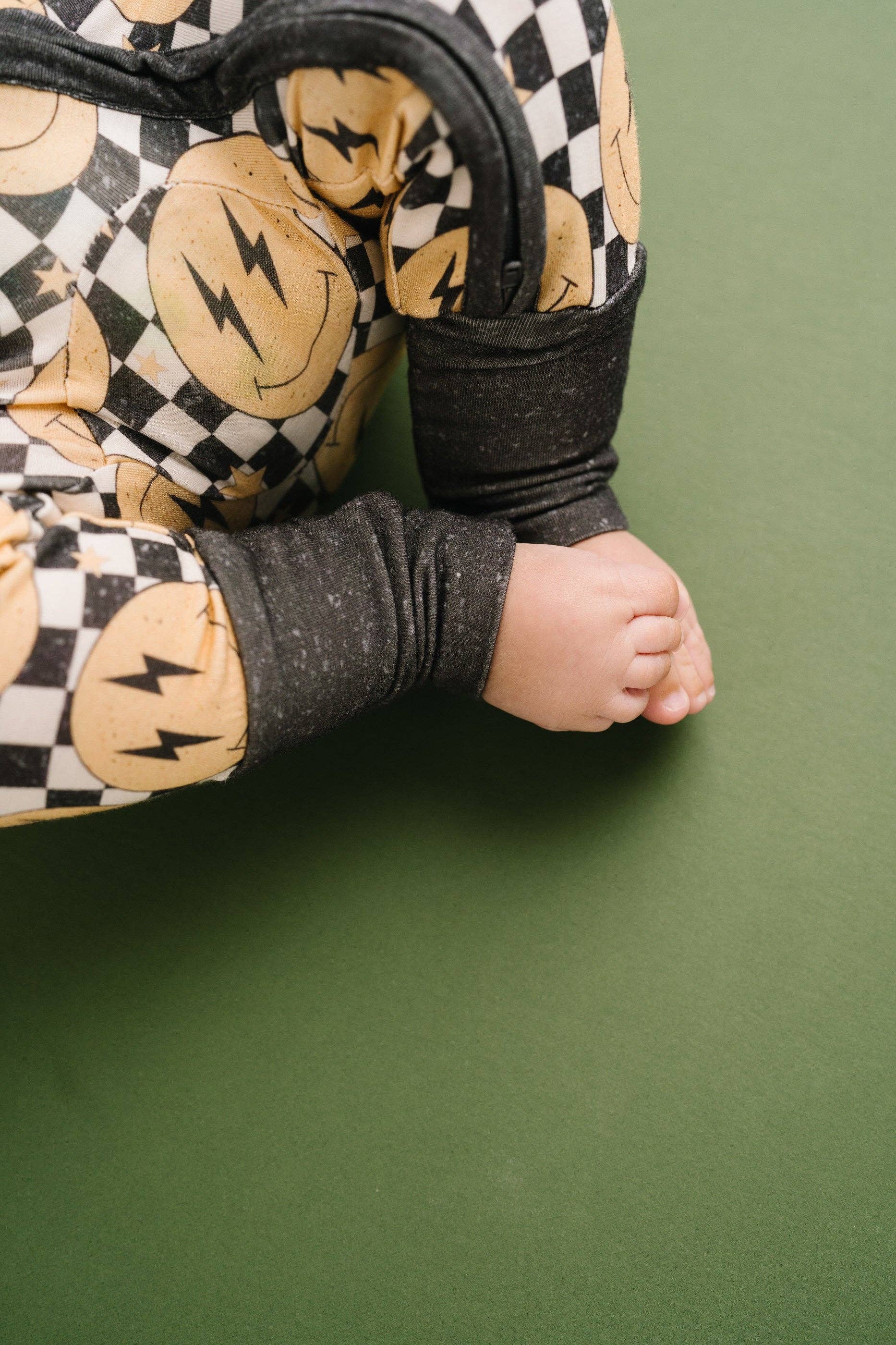 Lightning Checkered Smiley Bamboo Sleeper Emerson+Ivory