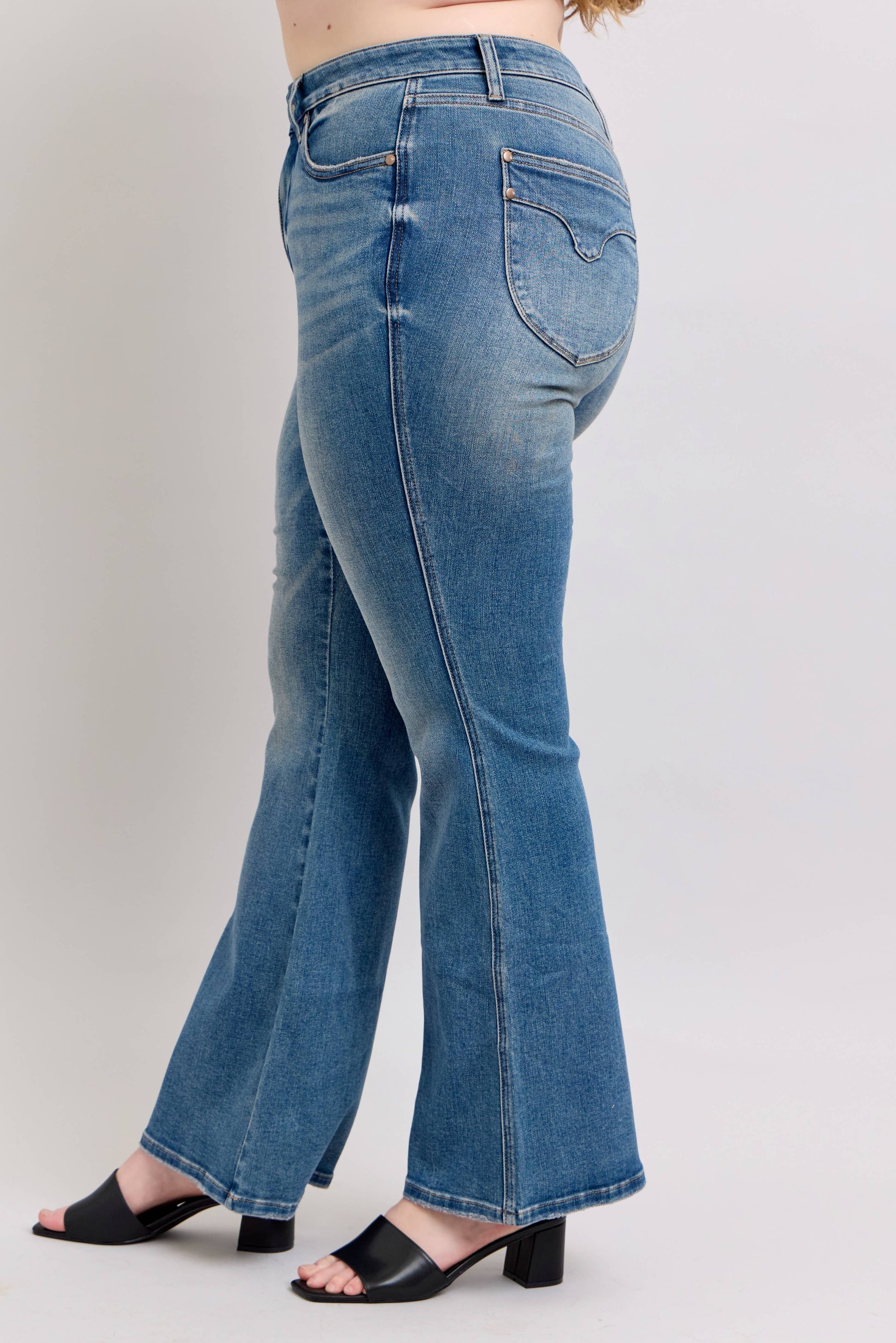 MR Tummy Control Vintage Wash Judy Blue Jeans