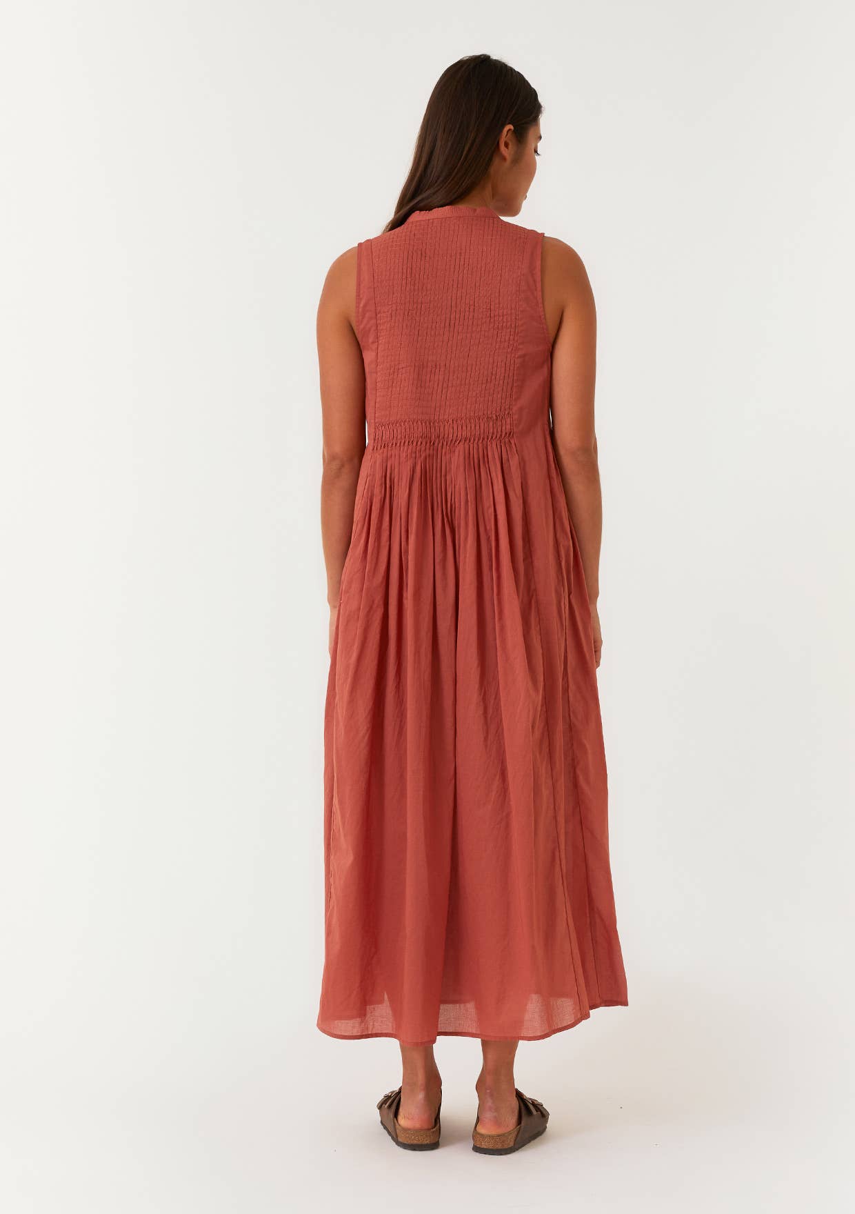 FINAL SALE- Relaxed Fit Pleated V Neck Maxi Dress