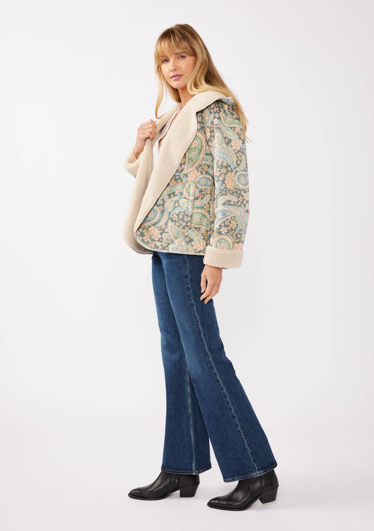 Long Sleeve Hooded Jacket with Pockets