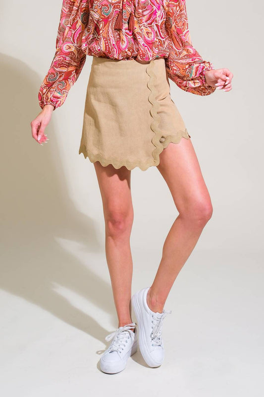 ALL THE SAME WOVEN SKORT Flying Tomato