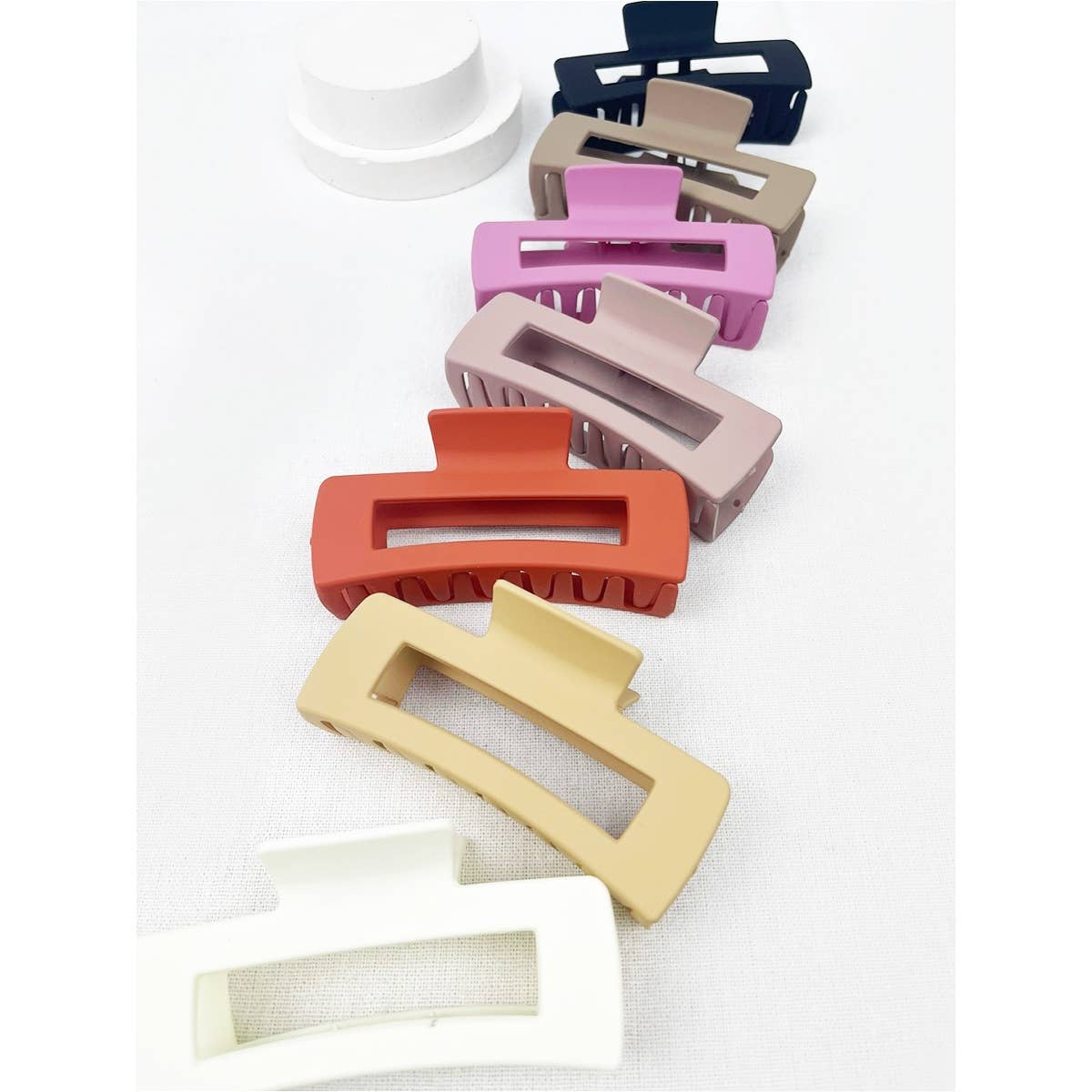 Matte Large Cut Out Rectangle Hair Claw