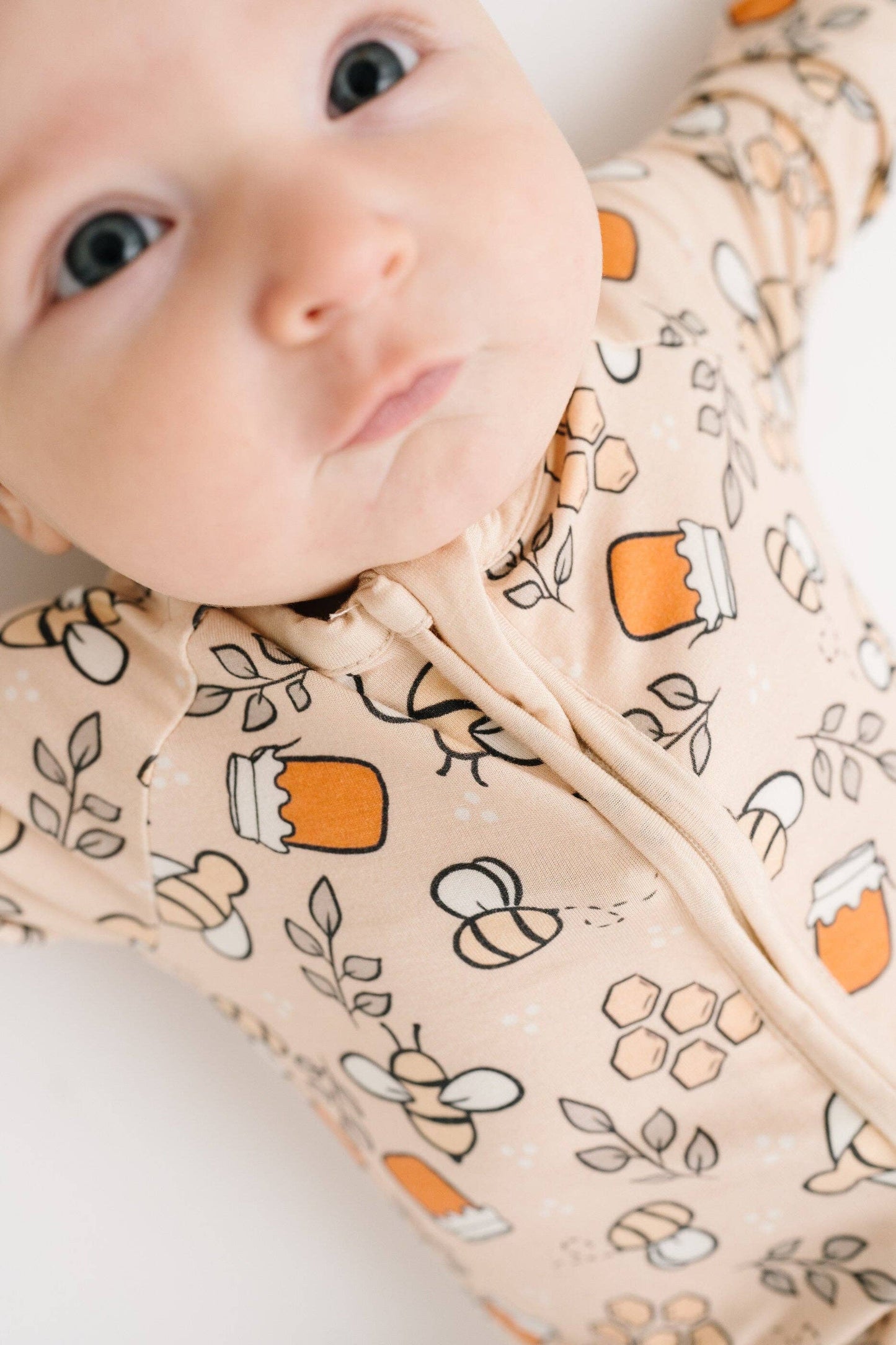 Honey Bees Bamboo Sleeper Emerson+Ivory