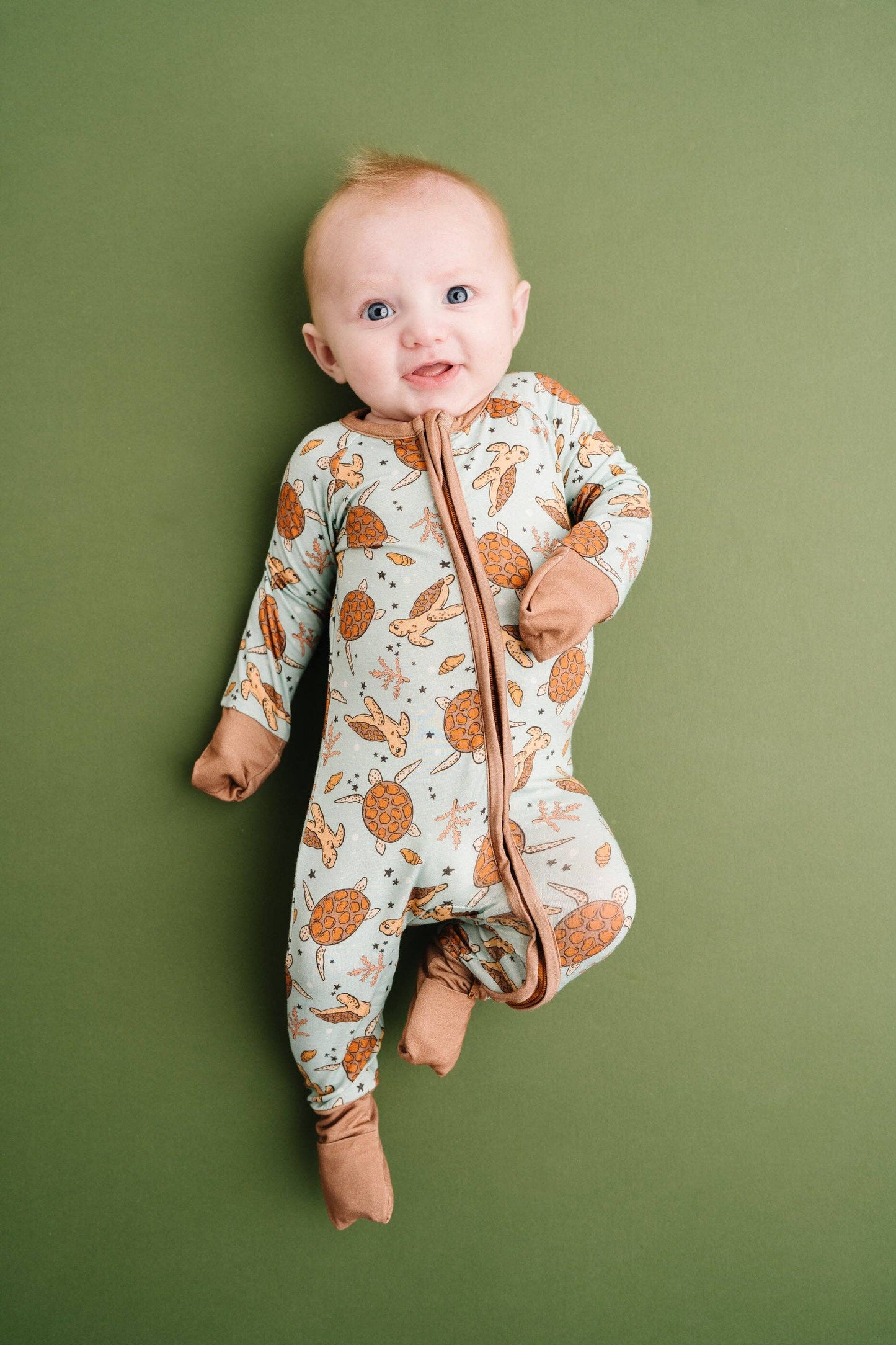 Turtle Tide Bamboo Sleeper Emerson+Ivory