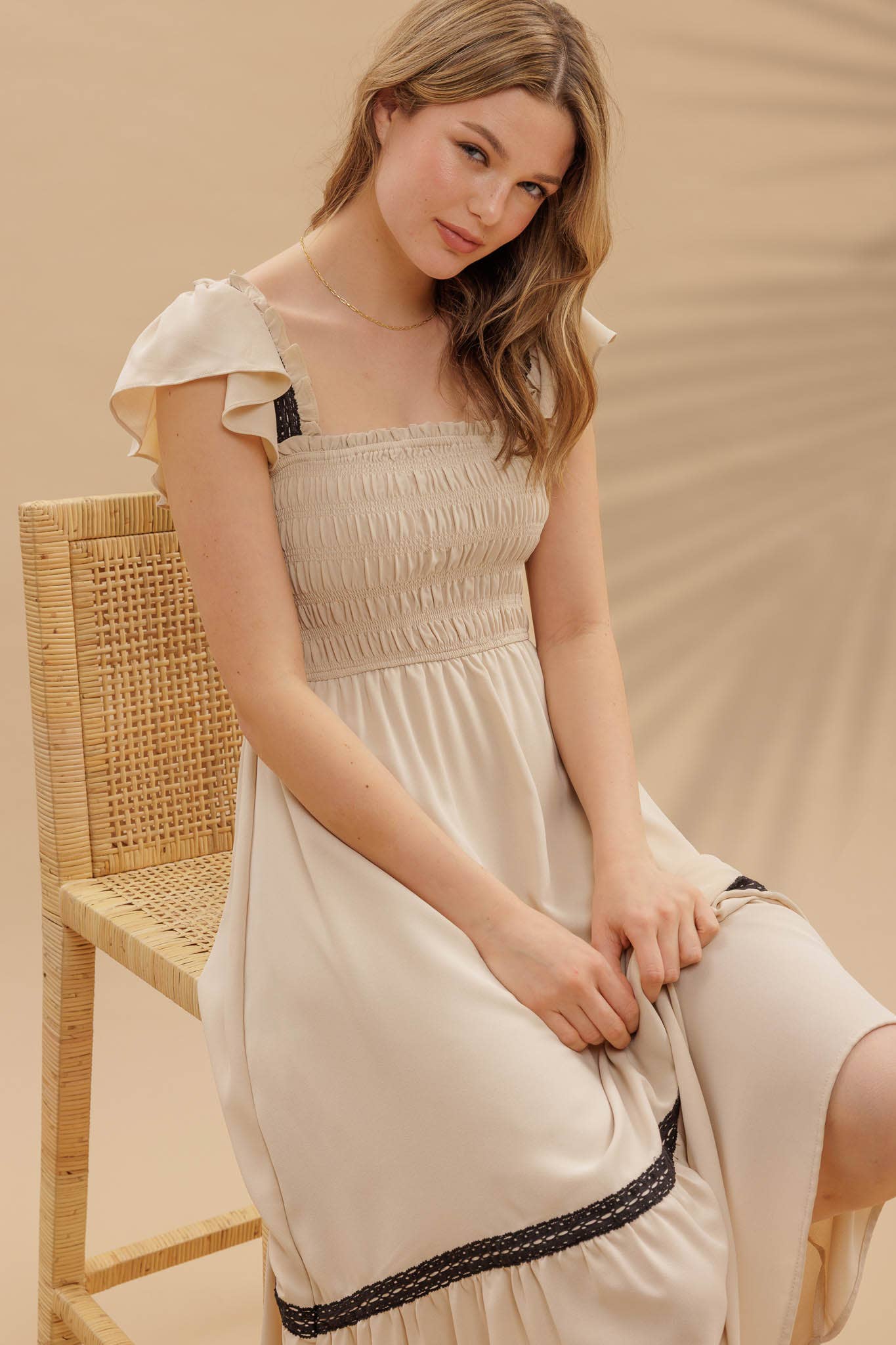 FINAL SALE- CONTRAST DETAIL SMOCKED RUFFLE MIDI DRESS