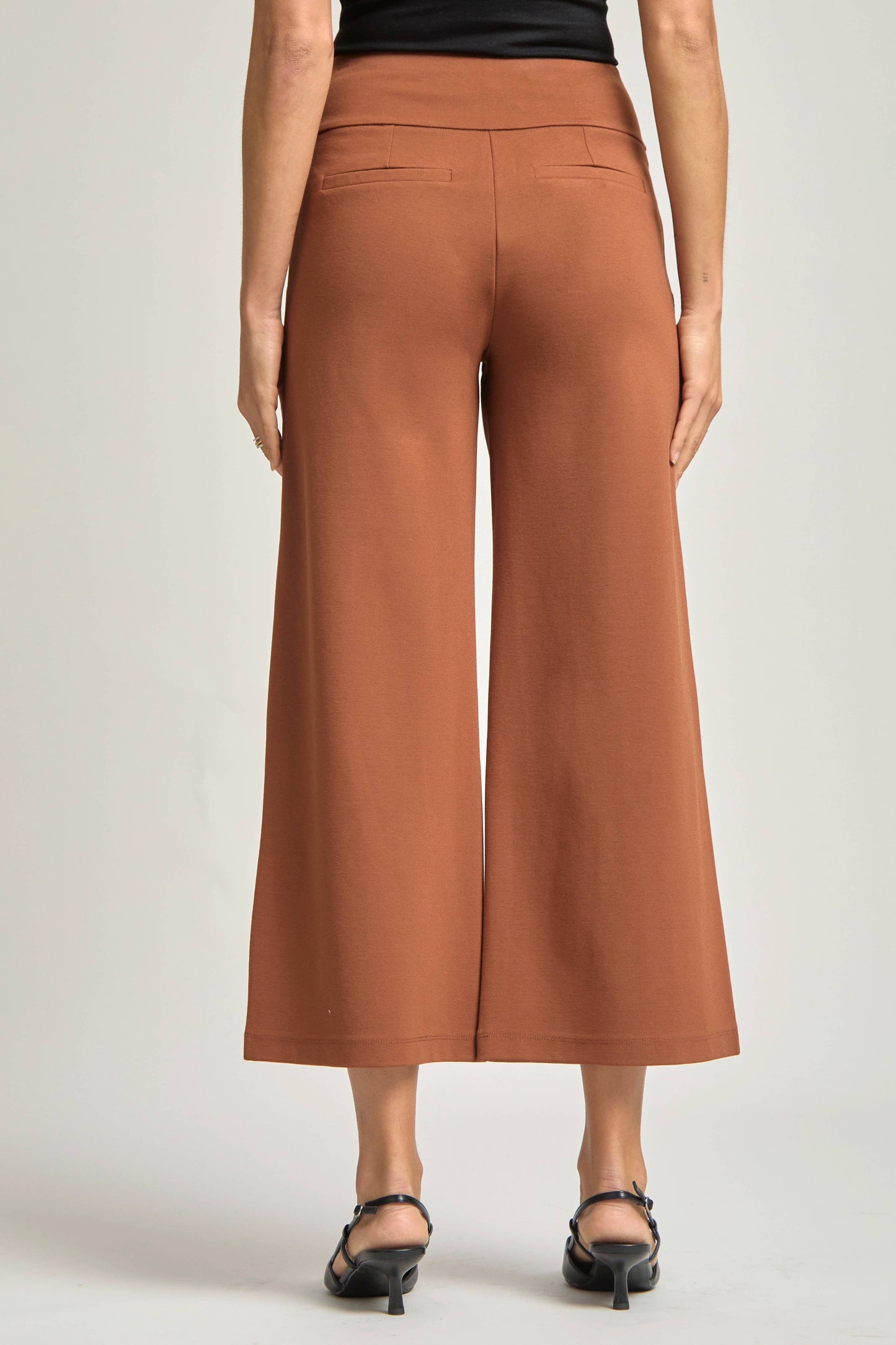 Magic Wide Cropped Pants Dear Scarlett