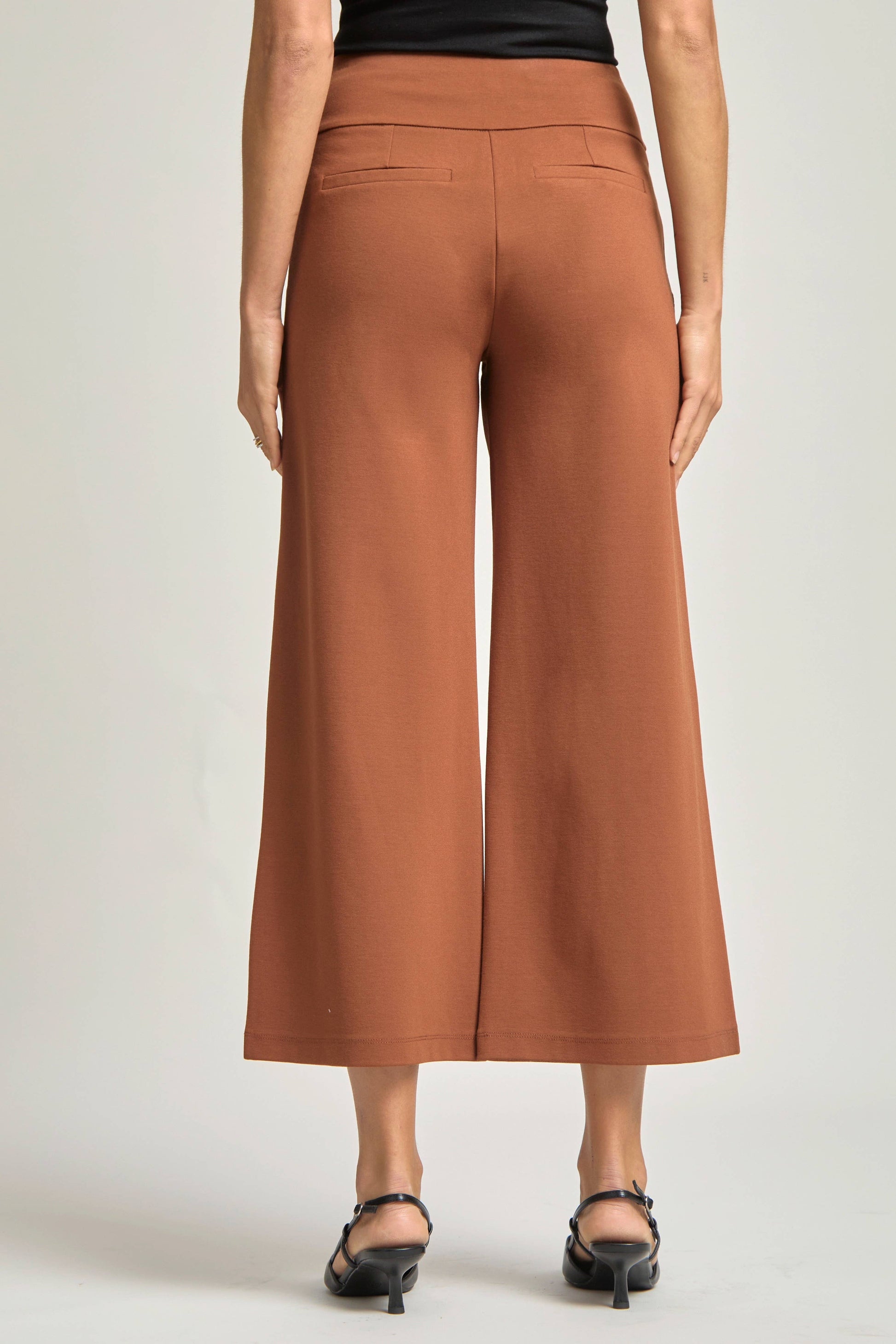 Magic Wide Cropped Pants Dear Scarlett