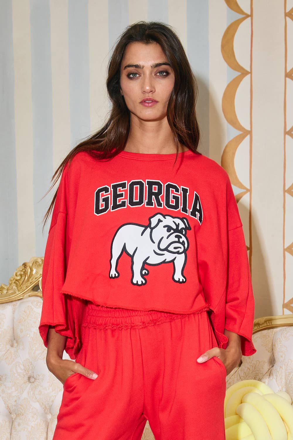 T1492BA-GA 'GEORGIA Bulldog' Cropped Graphic Sweatshirt BUCKETLIST