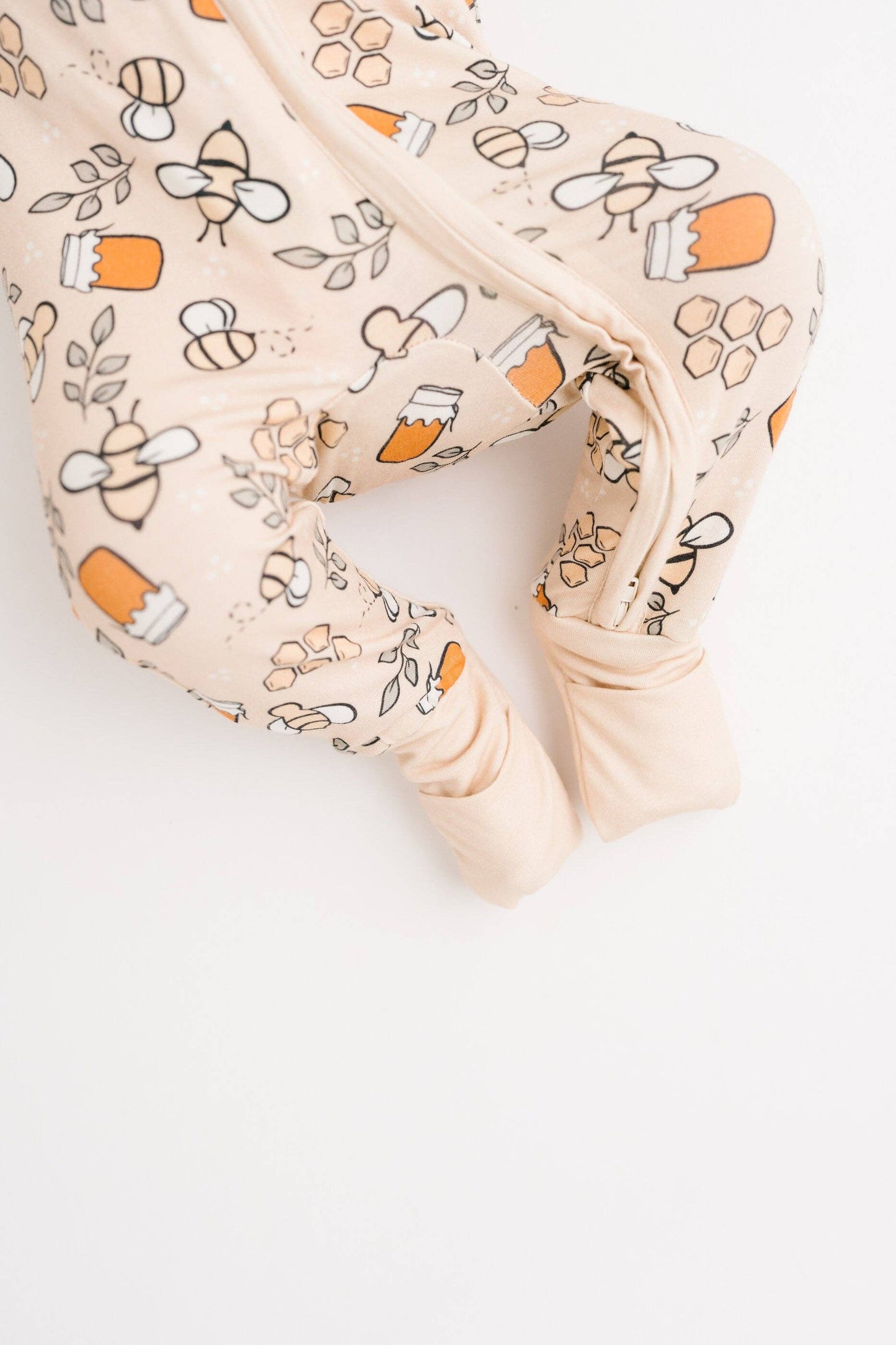 Honey Bees Bamboo Sleeper Emerson+Ivory