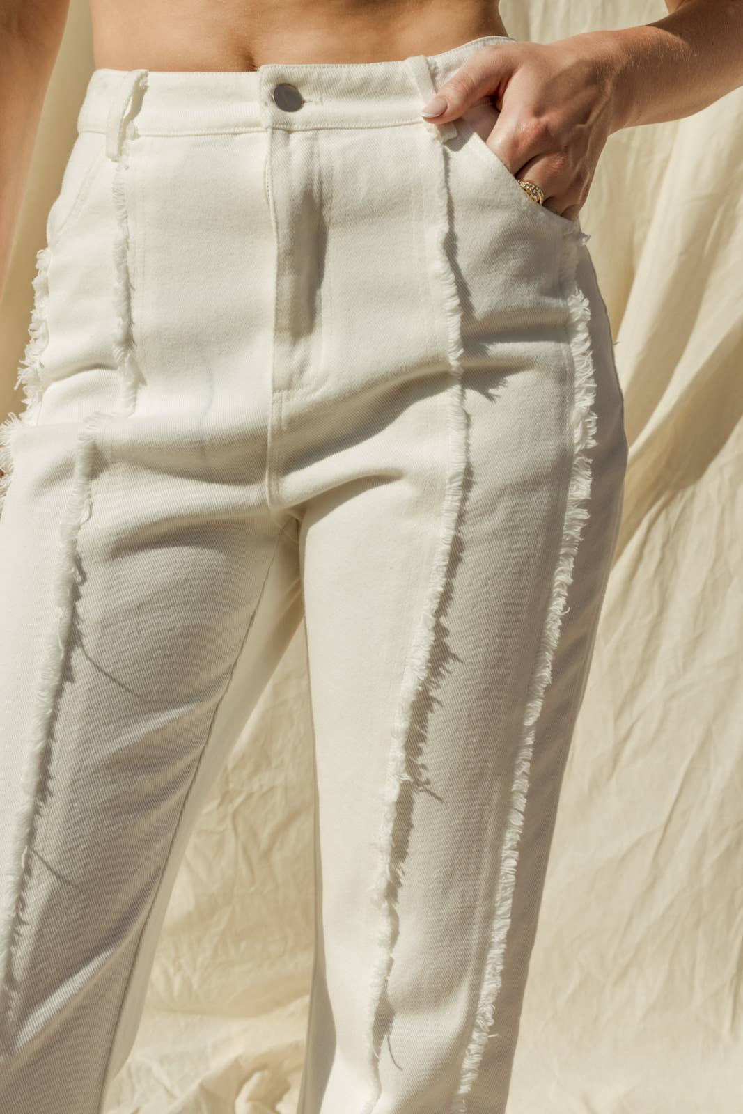 FRAYED HEM FLARE PANTS